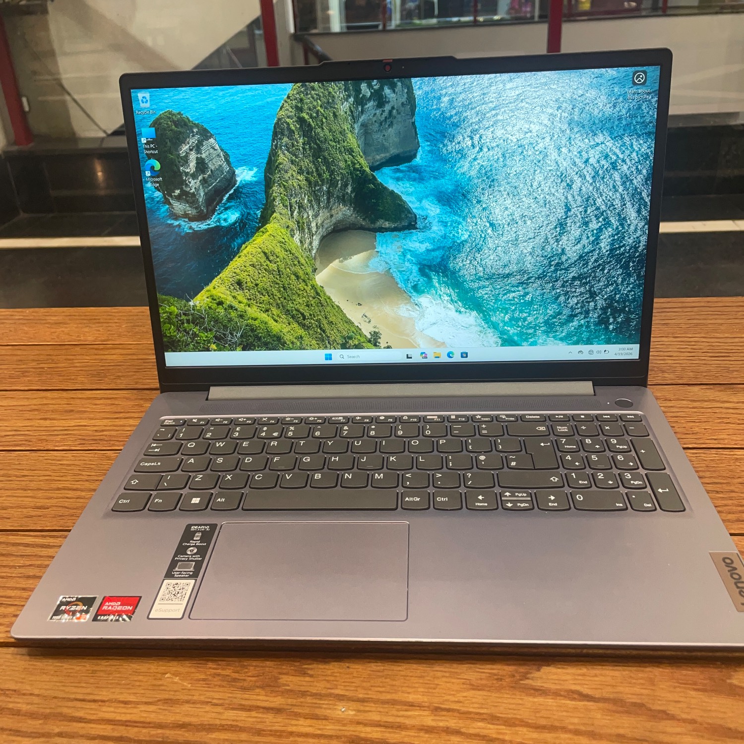 Lenovo ideapad slim 3