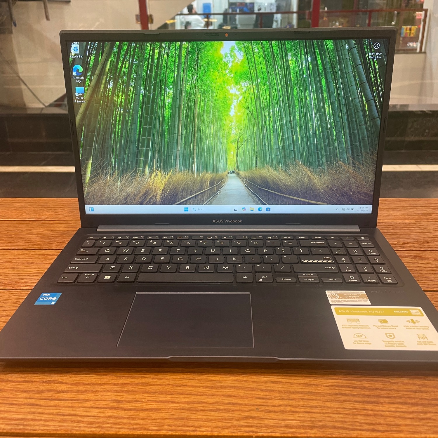 Asus vivobook F1504